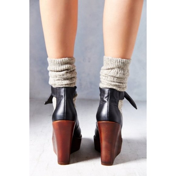 Kimchi Blue Sophie Ankle Tie Wedge - Picture 3 of 14